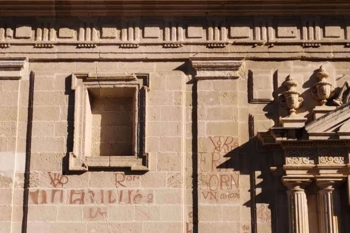Vítores de la Catedral de Sevilla